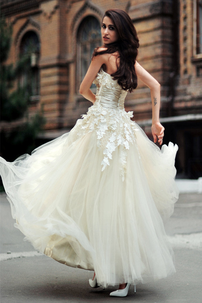 A-line Strapless Floor Length Charmuse Tulle Applique Wedding Dress-Ballbella