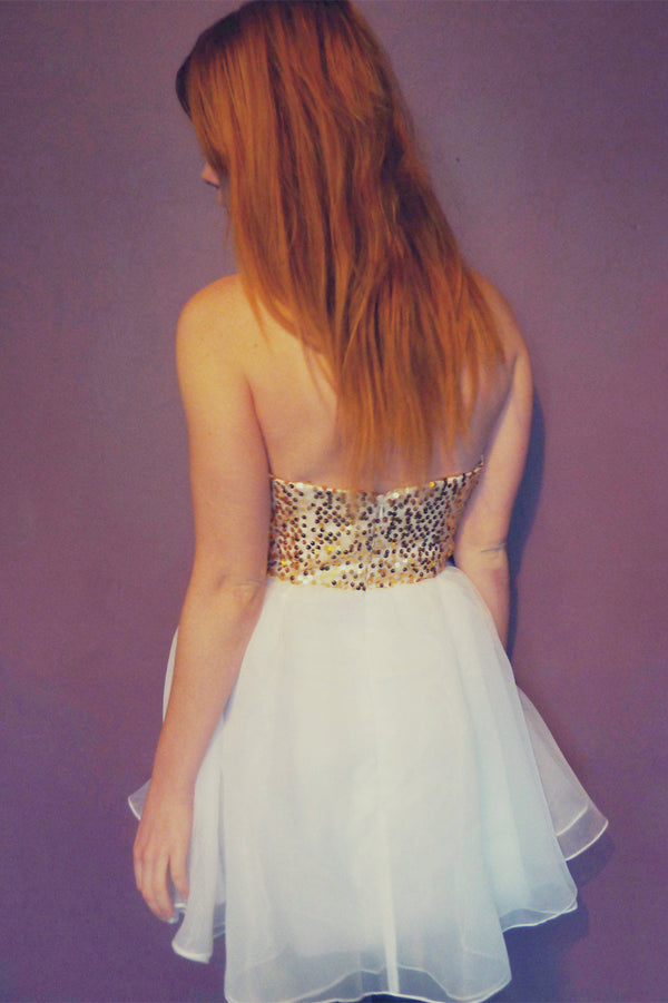 A-line Strapless Knee Length Organza Belt Sleeveless Homecoming Dress-Ballbella
