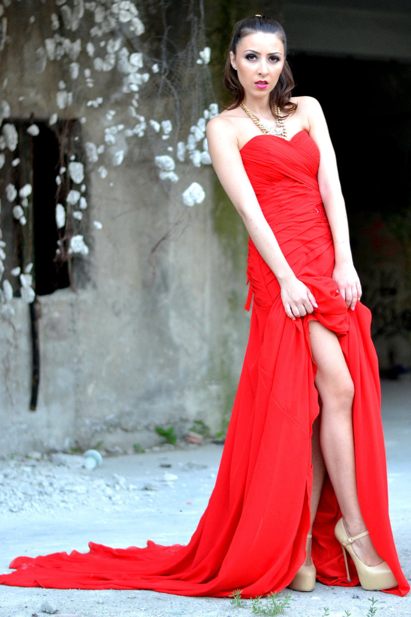 A-line Sweetheart Floor Length Chapel Chiffon Rhinestone Prom Dress-Ballbella