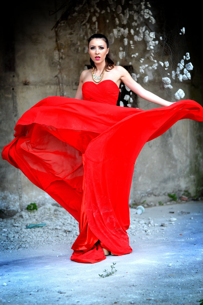A-line Sweetheart Floor Length Chapel Chiffon Rhinestone Prom Dress-Ballbella