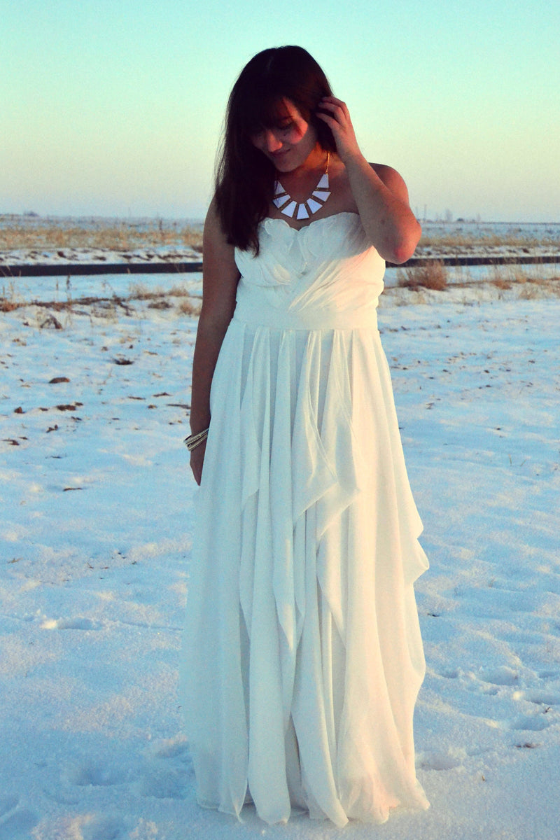 A-line Sweetheart Floor Length Chiffon Hem Special Wedding Dress-Ballbella