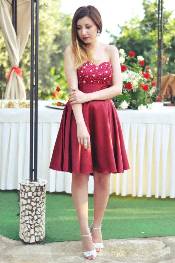 A-line Sweetheart Knee Length Tulle Rhinestone Homecoming Dress-Ballbella