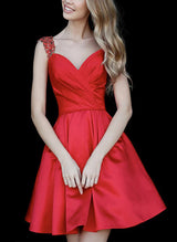 A-Line Sweetheart Short/Mini Satin Homecoming Dresses With Rhinestone-Ballbella