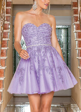 A-Line Sweetheart Sleeveless Short/Mini Lace Homecoming Dresses-Ballbella
