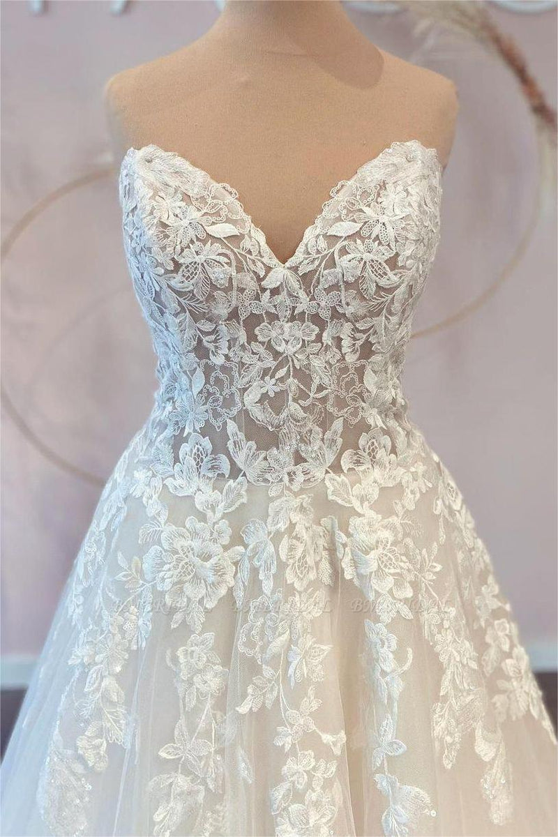 A-Line Sweetheart Strapless Floor-length Sleeveless Backless Appliques Lace Wedding Dress-Ballbella