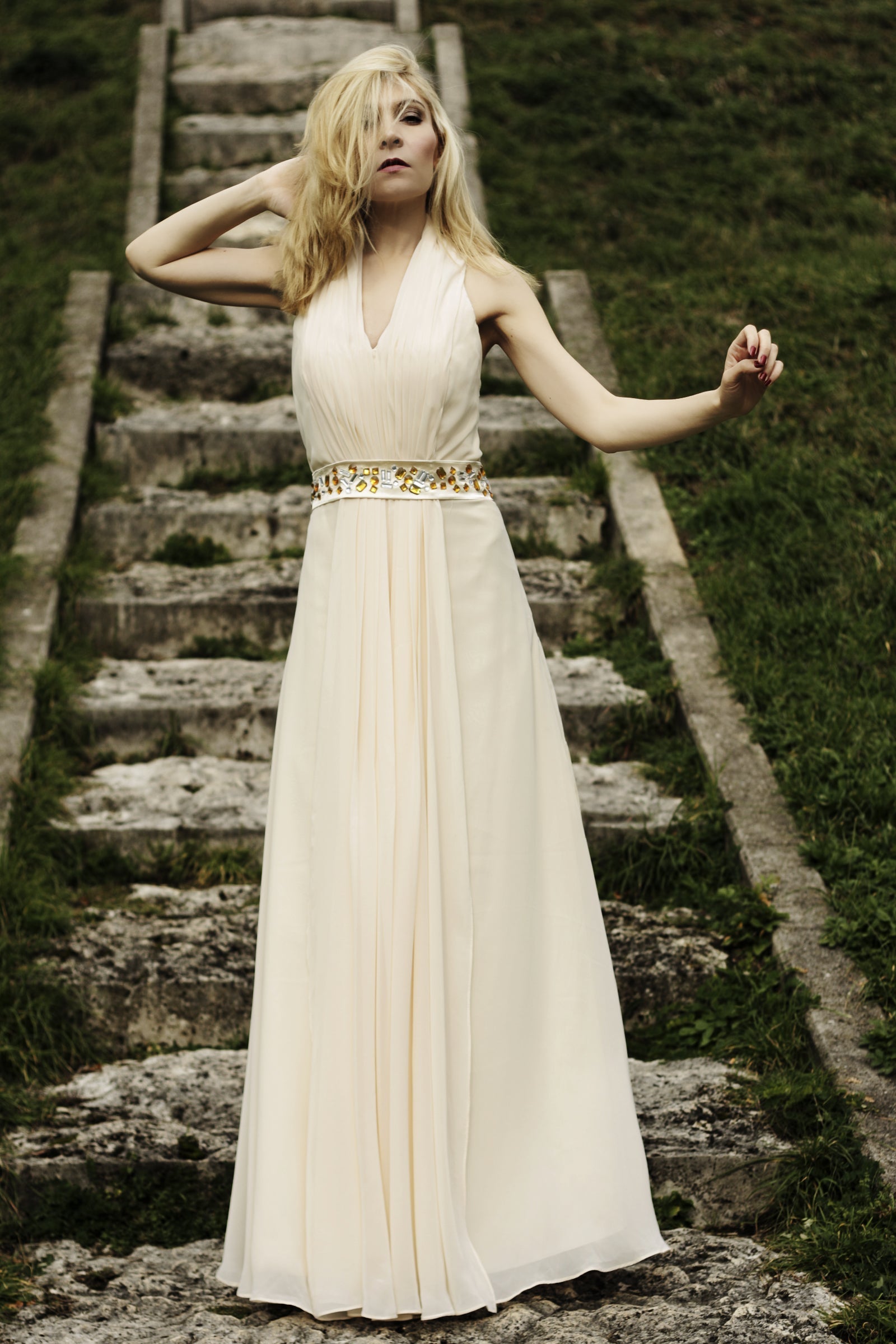 A-Line V-Neck Halt Floor Length Chiffon Rhinestone Evening Dress A-Line V-Neck Halt Floor Length Chiffon Rhinestone Evening Dress