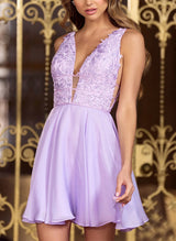 A-Line V-Neck Sleeveless Short/Mini Lace Homecoming Dresses-Ballbella