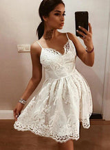 A-Line V-Neck Sleeveless Short/Mini Lace Little White Homecoming Dresses-Ballbella