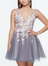A-Line V-Neck Sleeveless Short/Mini Lace/Tulle Homecoming Dresses-Ballbella