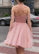 A-Line/Princess Sleeveless Knee-Length Strapless Tulle Homecoming Dress With Pleated-Ballbella