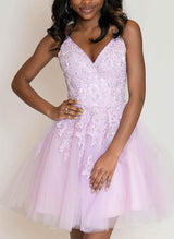 A-Line/Princess Sleeveless Knee-Length V-Neck Tulle Homecoming Dresses with Appliques Lace-Ballbella