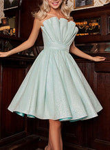 A-Line/Princess Strapless Sleeveless Knee-Length Jersey Homecoming Dresses With Pleated-Ballbella