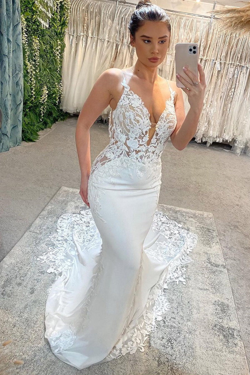 Amazing Long White V-neck Spaghetti Straps Mermaid Sleeveless Wedding Dress With Lace Amazing Long White V-neck Spaghetti Straps Mermaid Sleeveless Wedding Dress With Lace