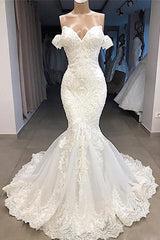 Try this glamorous Amazing Sweetheart Mermaid White Wedding Dress Online to wow your wedding guests with Ballbella. The Strapless,Sweetheart design and exqusite handwork, and the Floor-length wedding dress with Lace,Appliques to provide the cool and simple look for summer wedding.