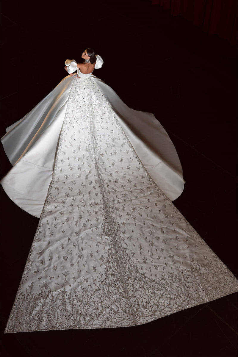 Ball Gown Strapless Sweetheart Bubble Sleeves Applique Floor-length Backless With Side Train Wedding Dress-Ballbella