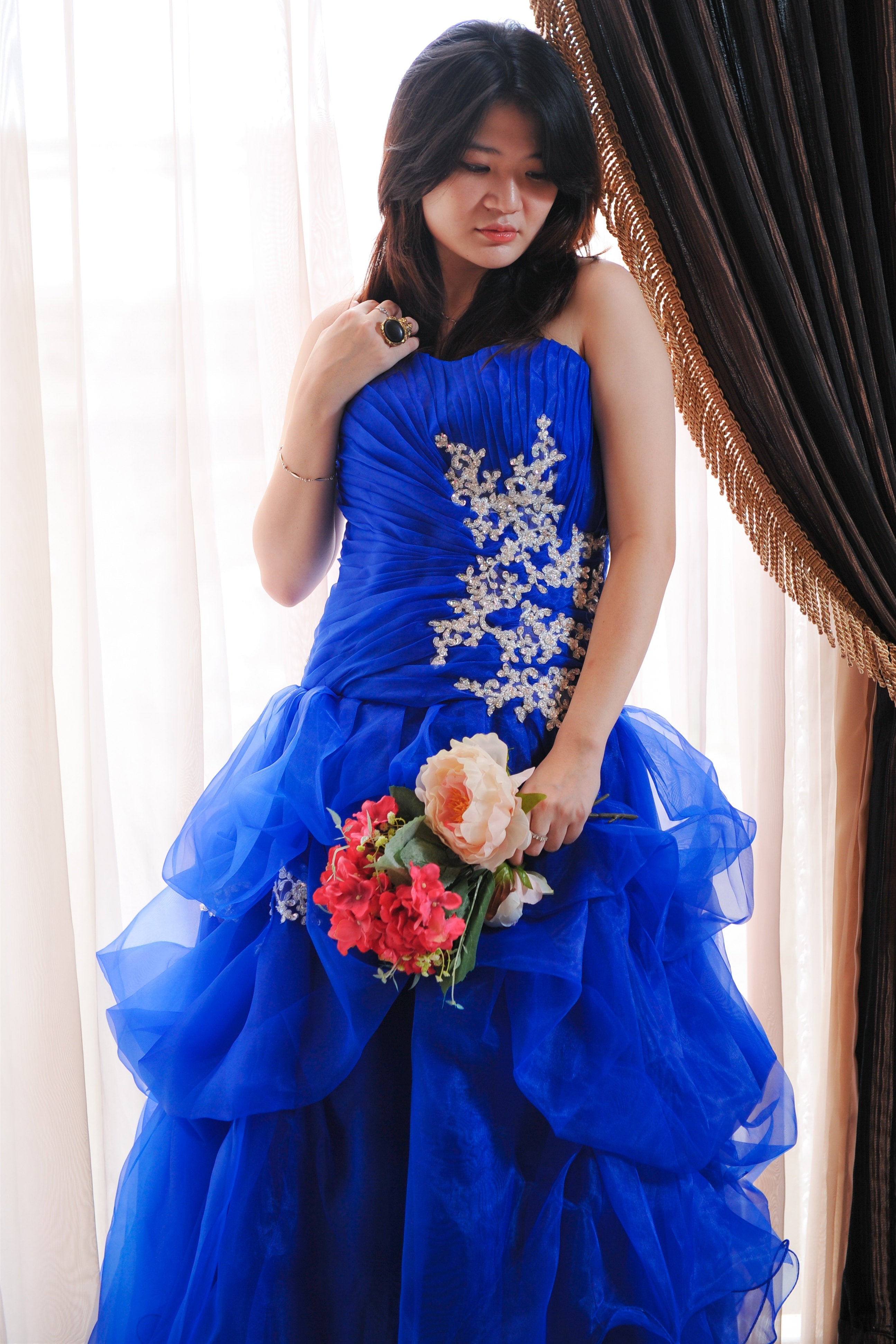 Ball Gown Sleeveless Jewel Beading Floor-Length Organza Prom Dresses