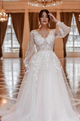 Ballbella Modern Lace Wedding Gowns With Long Sleeves V-neck-Ballbella