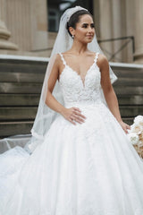Ballbella Modern White Wedding Gowns With Lace V-neck Sleeveless-Ballbella