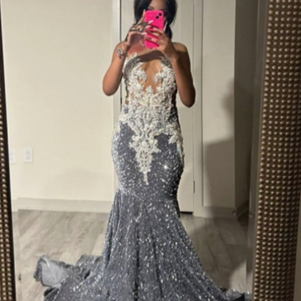 grey mermaid prom dress Ballbella Silver Sequins With Beads NIW-Feb-26 Size:18/24m while the daring slit Millie Bobby Brown Shines