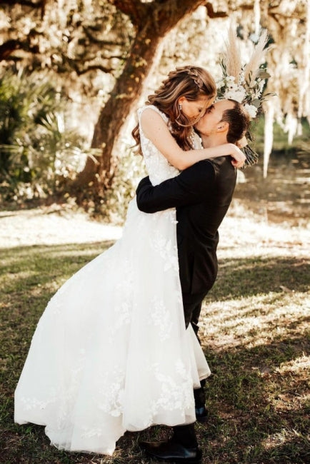 Ballbella Sparkly Fabulous V-neck Straps Wedding Gowns With Lace Long-Ballbella