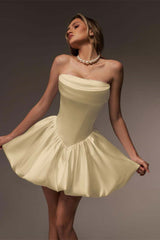 Beautiful Strapless Satin Homecoming Dresses Sleeveless A-Line Mini With Pleats-Ballbella