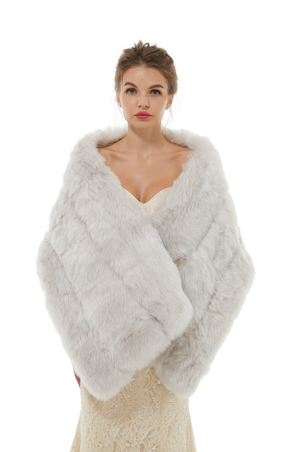 Berey - Winter Faux Fur Wedding Wrap-Ballbella