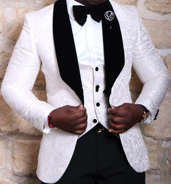Ballbella made this Bespoke White Wedding Groom Tuxedos Online Jacquard Three Pieces Men Suit with rush order service. Discover the design of this White Jacquard Shawl Lapel Single Breasted mens suits cheap for prom, wedding or formal business occasion.