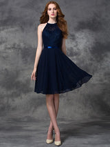 Charming Halter Lace Sleeveless Short Chiffon Bridesmaid Dresses-Ballbella