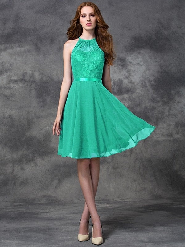 Charming Halter Lace Sleeveless Short Chiffon Bridesmaid Dresses-Ballbella