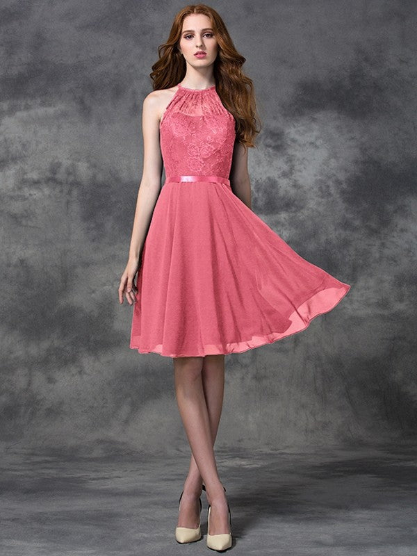 Charming Halter Lace Sleeveless Short Chiffon Bridesmaid Dresses-Ballbella