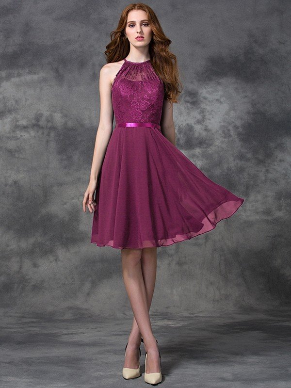 Charming Halter Lace Sleeveless Short Chiffon Bridesmaid Dresses-Ballbella