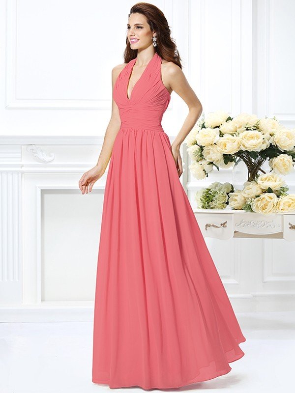Charming Halter Pleats Sleeveless Long Chiffon Bridesmaid Dresses-Ballbella