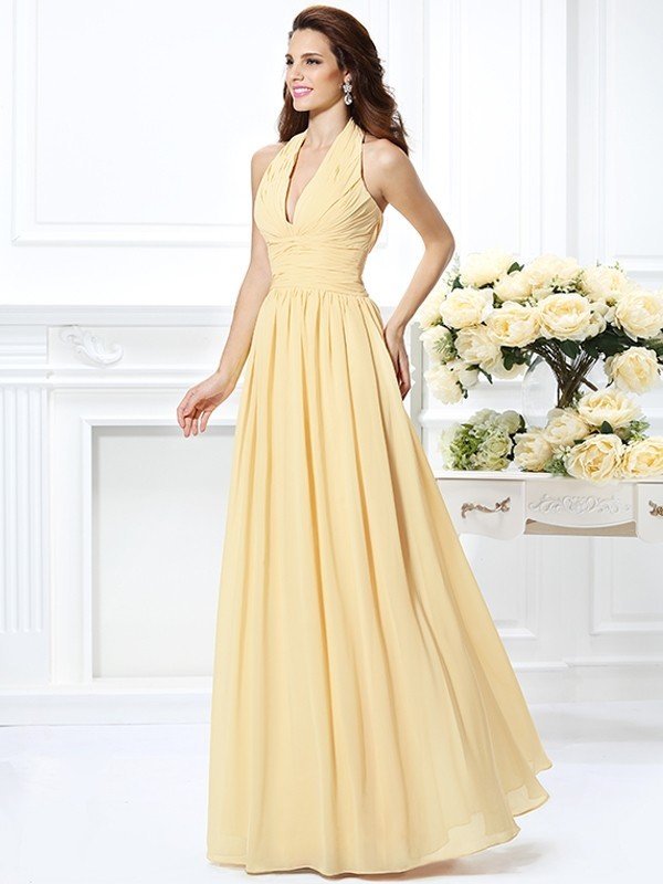 Charming Halter Pleats Sleeveless Long Chiffon Bridesmaid Dresses-Ballbella