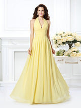 Charming Halter Pleats Sleeveless Long Chiffon Bridesmaid Dresses-Ballbella