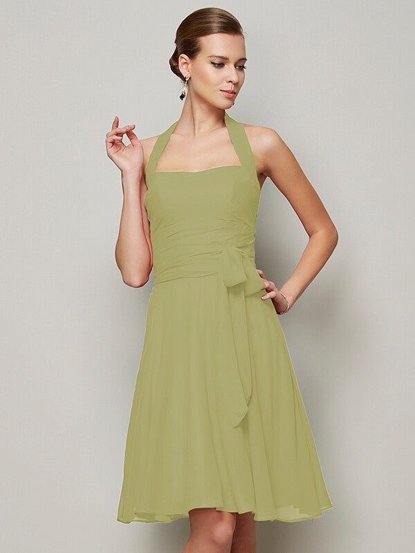 Charming Halter Sleeveless Pleats Bowknot Short Chiffon Bridesmaid Dresses-Ballbella