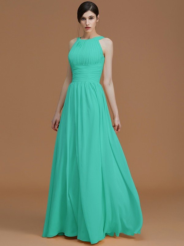 Charming Halter Sleeveless Ruched Chiffon Bridesmaid Dresses-Ballbella