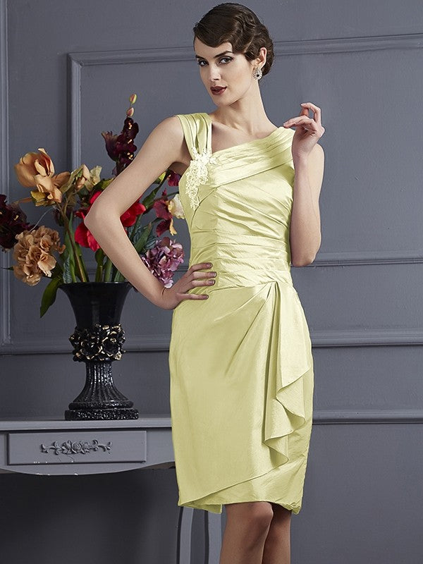 Charming Sleeveless Applique Short Taffeta Bridesmaid Dresses Charming Sleeveless Applique Short Taffeta Bridesmaid Dresses