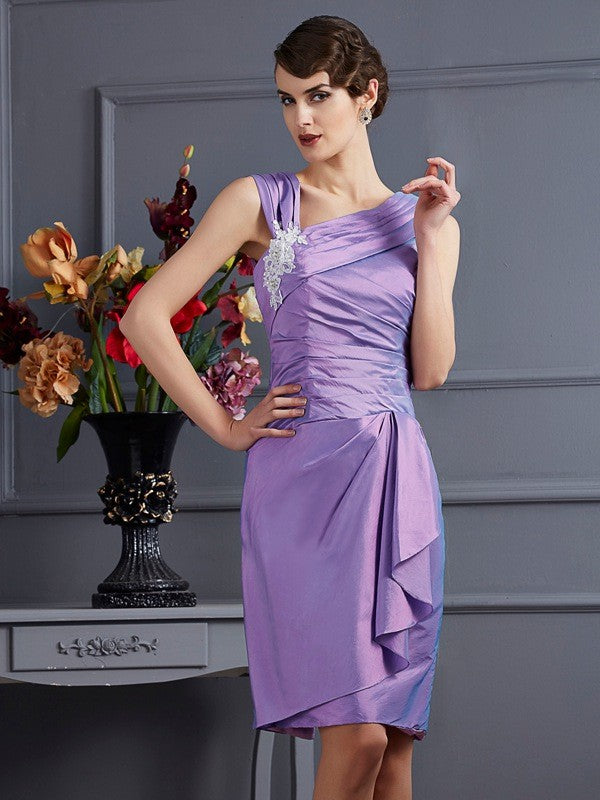 Charming Sleeveless Applique Short Taffeta Bridesmaid Dresses-Ballbella