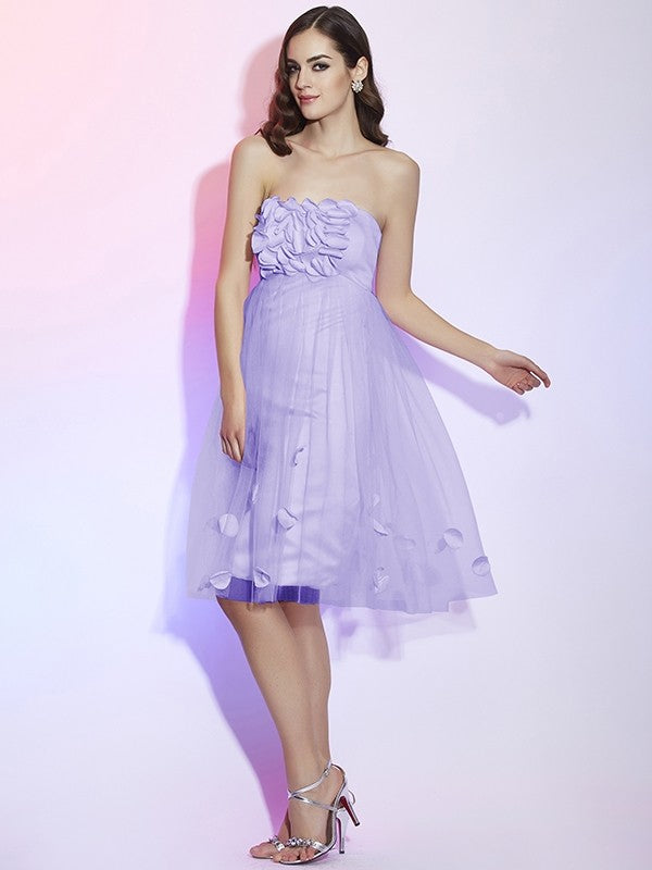 Charming Strapless Sleeveless Hand-Made Flower Short Net Bridesmaid Dresses-Ballbella