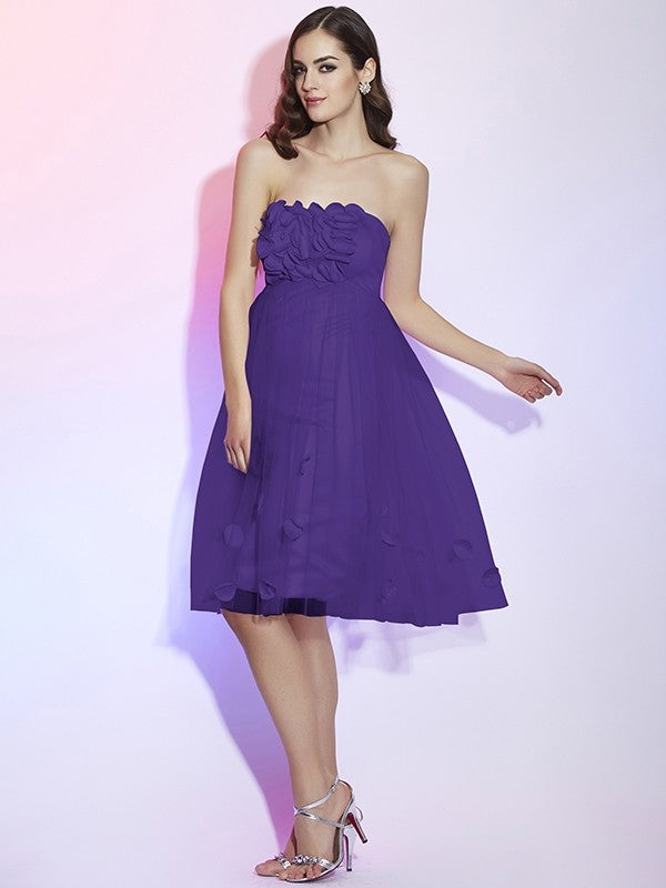 Charming Strapless Sleeveless Hand-Made Flower Short Net Bridesmaid Dresses-Ballbella