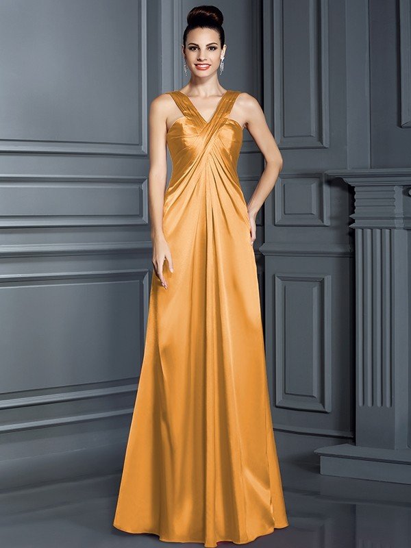 Charming Straps Sleeveless Long Bridesmaid Dresses-Ballbella