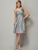 A-Line Charming Straps Sleeveless Pleats Short Taffeta Bridesmaid Dresses