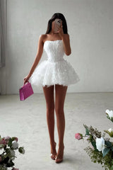Charming White A-Line Strapless Mini Homecoming Dress Sleeveless Tulle On Sale-Ballbella