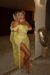 Charming Yellow One Shoulder Lace Mermaid Prom Dress Column High Split With Gloves-Ballbella