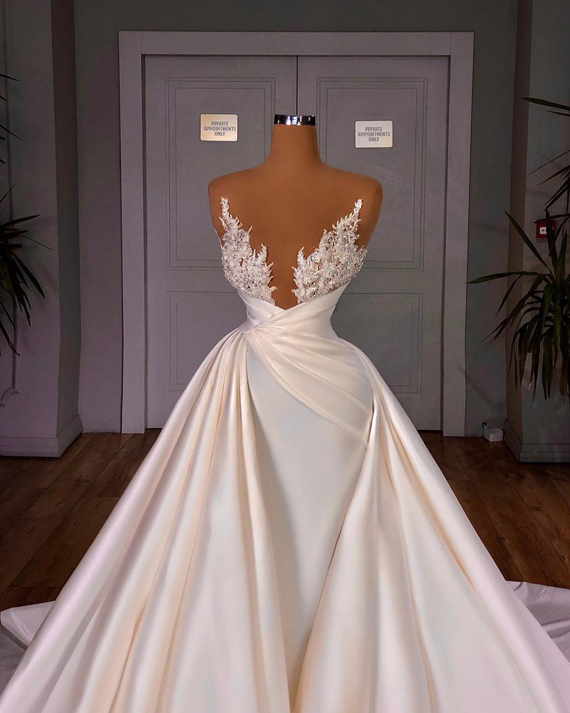Chic A-Line Cathedral Sleeveless V-Neck Long Wedding Dress-Ballbella
