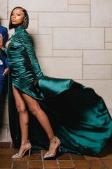 Looking for Prom Dresses, Evening Dresses in Elastic Silk-like Satin,  Mermaid style,  and Gorgeous Appliques work? Ballbella has all covered on this elegant Chic Dark Green Appliques Front Split Prom Party GownsLong Sleeves.