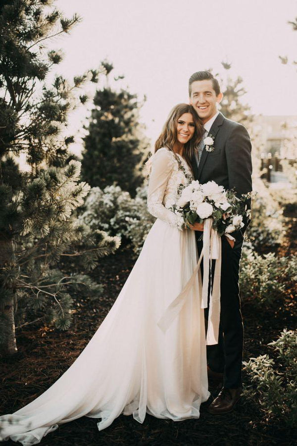 Chic Long Sleeves Tulle A line Wedding Dresses Appliques Floor