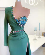 Ballbella offers Chic One Shoulder Mermaid Evening Gown Green Party Dress at a good price from Satin to Mermaid Floor-length hem. Gorgeous yet affordable Long Sleevess Prom Dresses, Evening Dresses.