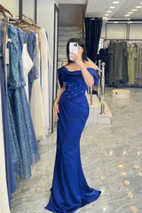 Chic Royal Blue Off-The-Shoulder Satin Prom Dresses Mermaid Pleats Sheath With Pearls-Ballbella