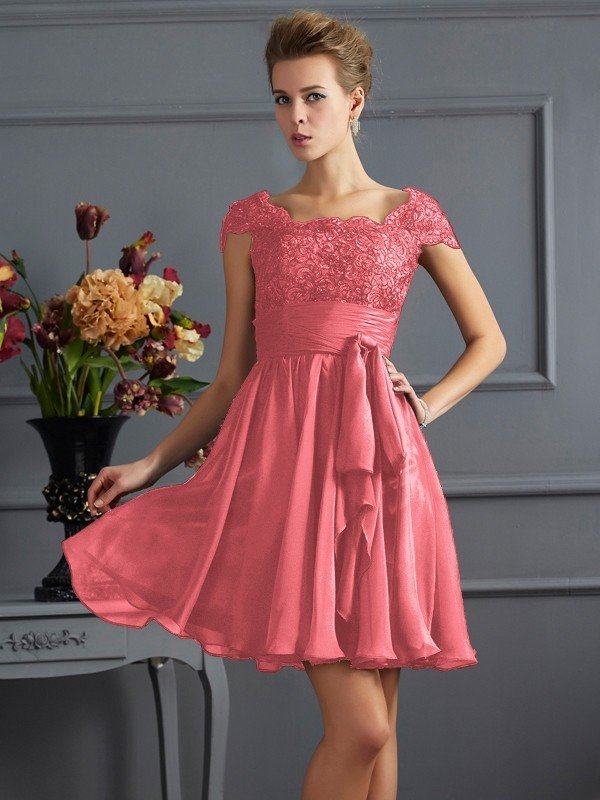 Chic Short Sleeves Lace Short Chiffon Bridesmaid Dresses-Ballbella